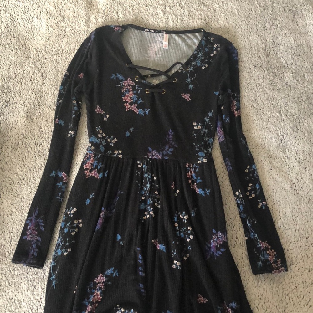 Black Floral Dress (Kneeish Length)